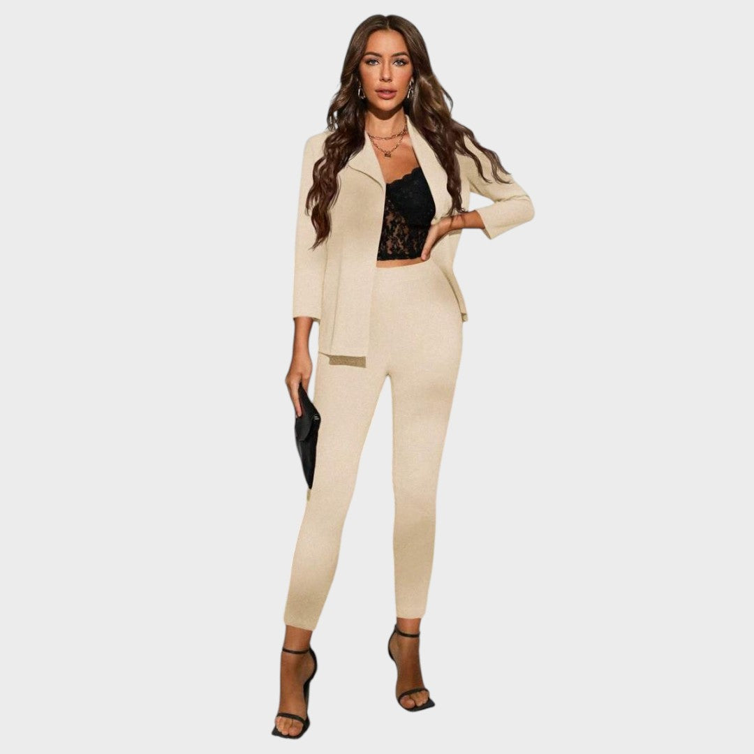 Sonja – Elegantni Uredski Kostim