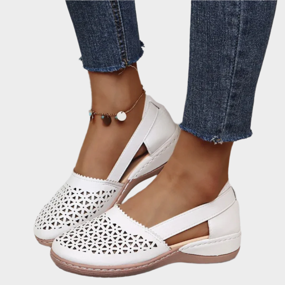 Anatomske Baletanke s Izrezima i Trakom